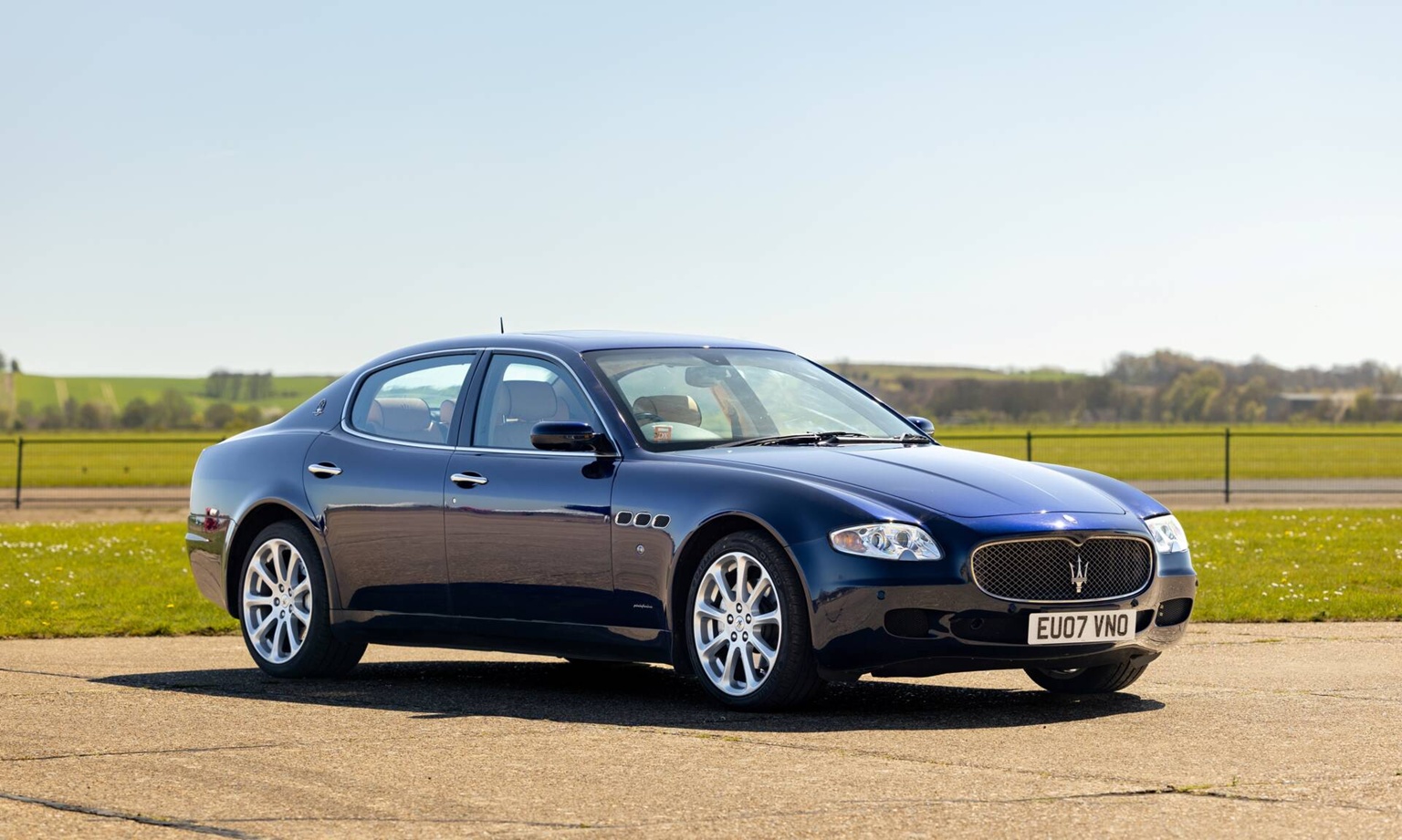 マセラティクアトロポルテ画像